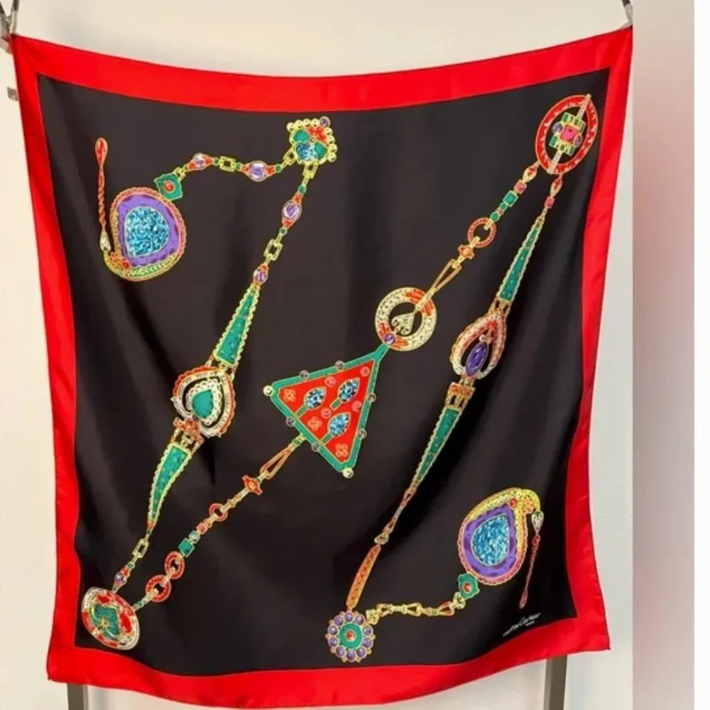 NWOT CARTIER Must de Cartier 100% Silk Scarf Jewelry Motif 32” x 32”